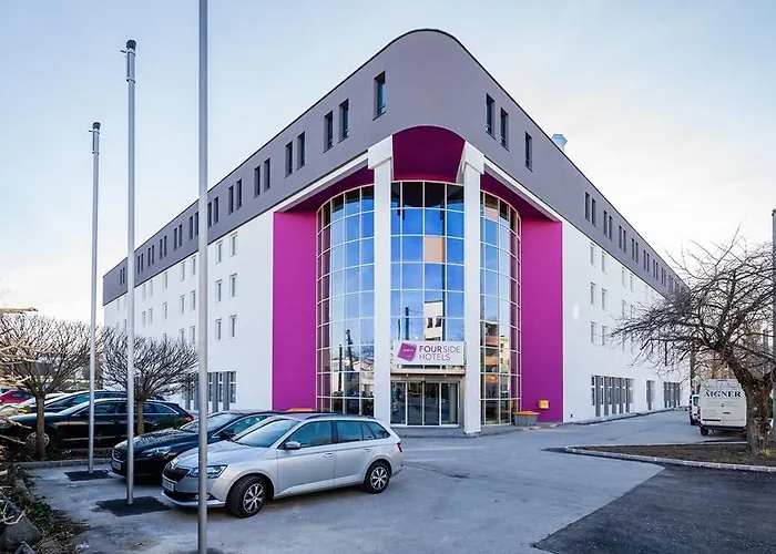 Fourside Messe, Trademark Collection By Wyndham