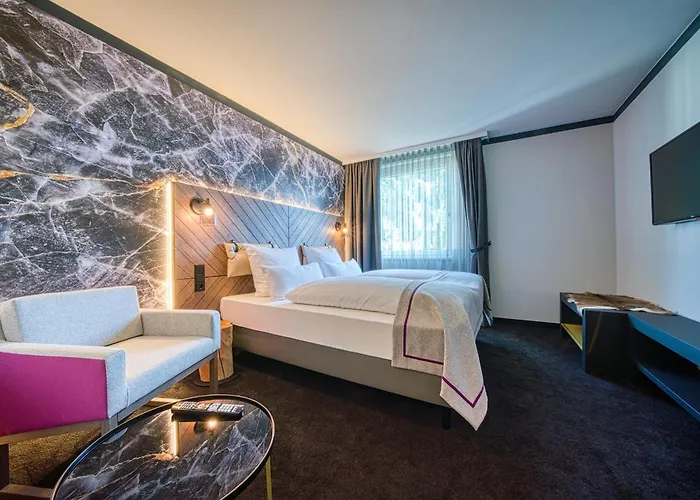 Fourside Messe, Trademark Collection By Wyndham Hotel