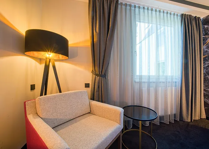 Fourside Messe, Trademark Collection By Wyndham Hotel