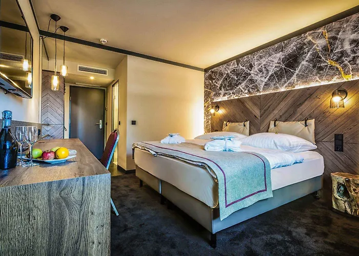 Fourside Messe, Trademark Collection By Wyndham 4*