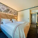 Hotel Fourside Messe, Trademark Collection By Wyndham Solnohrad