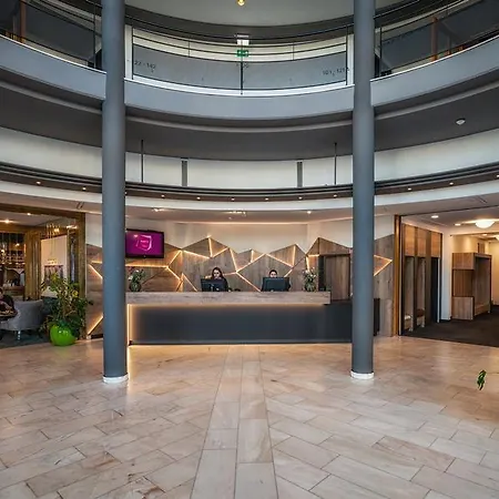 Plaza Messe Hotel 4*