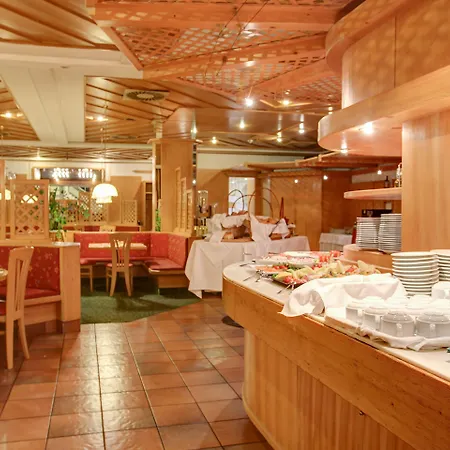 Plaza Messe 酒店 4*