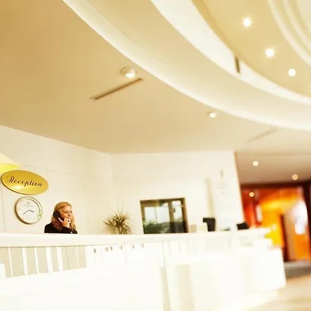 Hotel Plaza Messe 4*