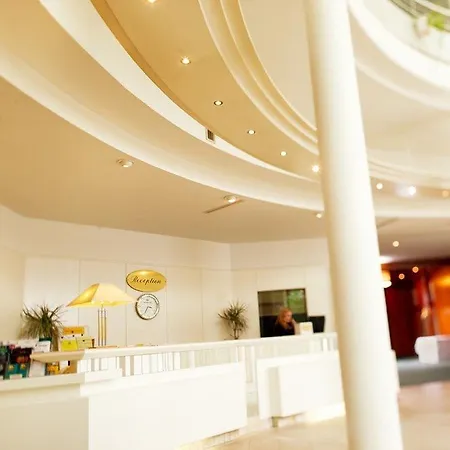 Hotel Plaza Messe 4*