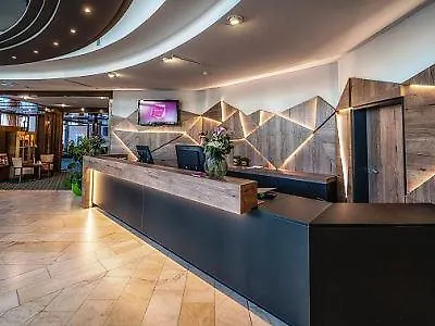 Fourside Messe, Trademark Collection By Wyndham 4* Solnohrad