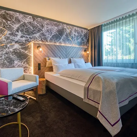 Hotel Fourside Messe, Trademark Collection By Wyndham 4*