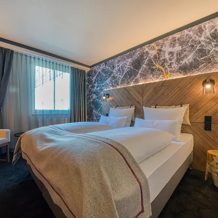 Fourside Messe, Trademark Collection By Wyndham Hotel 4*