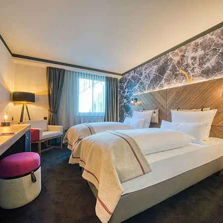 Fourside Messe, Trademark Collection By Wyndham 4* Salzburg