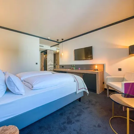Hotel Fourside Messe, Trademark Collection By Wyndham