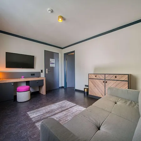 Fourside Messe, Trademark Collection By Wyndham Hotel Solnohrad