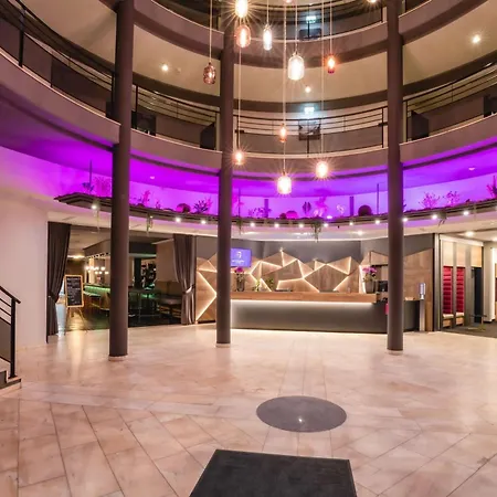 Hotel Fourside Messe, Trademark Collection By Wyndham Solnohrad