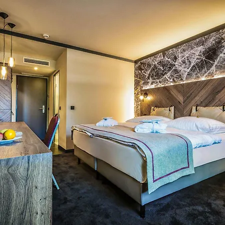 Fourside Messe, Trademark Collection By Wyndham 4*