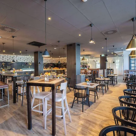 Fourside Messe, Trademark Collection By Wyndham 4* Salzburg