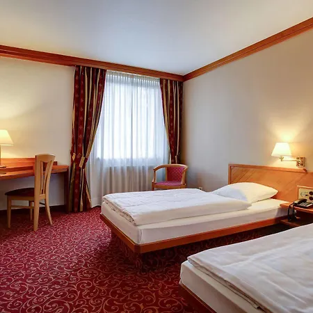 Plaza Messe Otel Salzburg